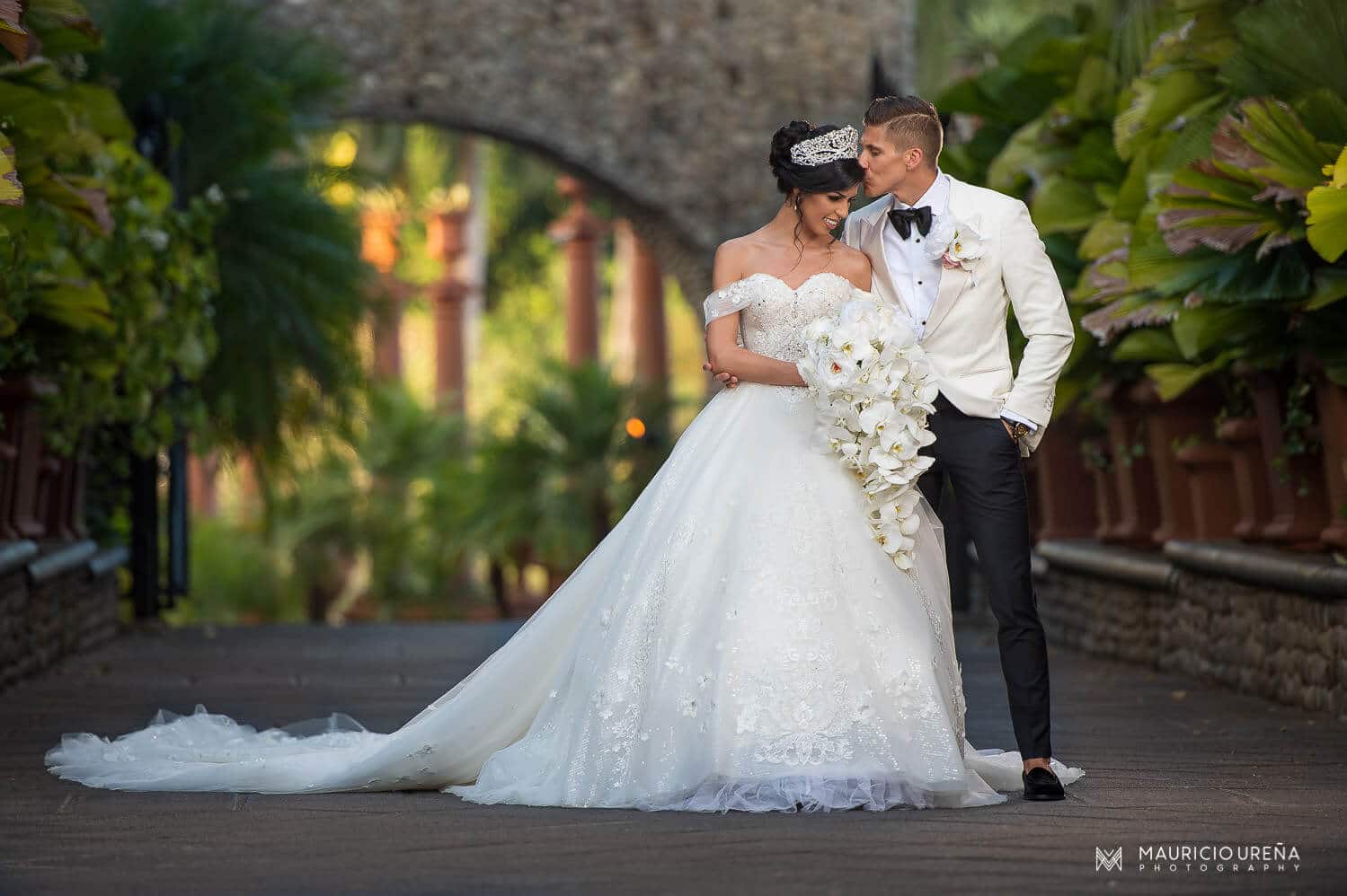 Zephyr-Palace-Costa Rica-Wedding-Luxury-Venue-Jaco-Matthew + Sylia-29