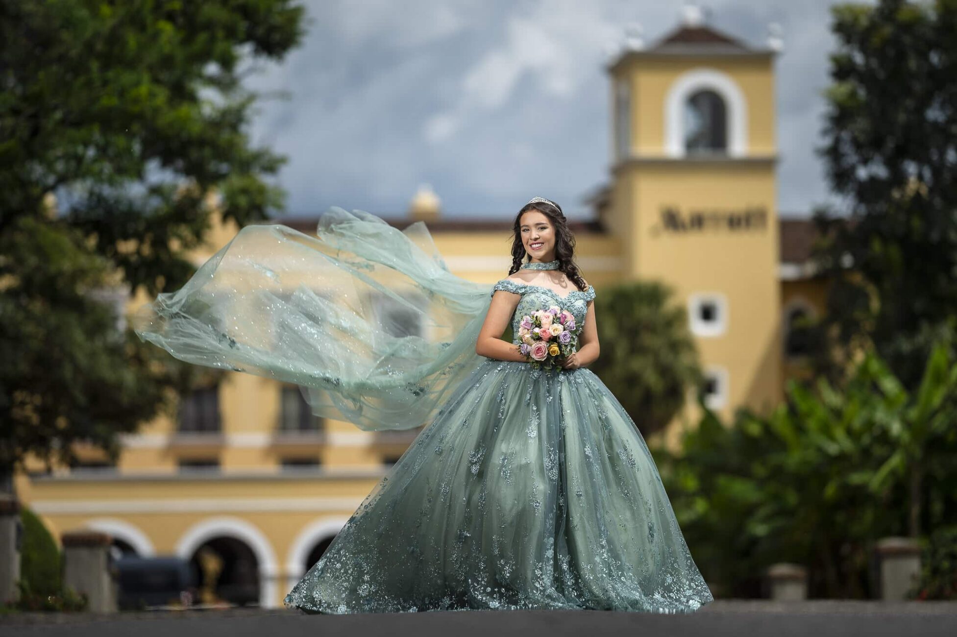 Retrato de Quinceañera en Hotel Costa Rica Marriott Hacienda Belén